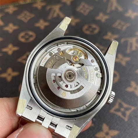 rolex datejust 3235 movement.